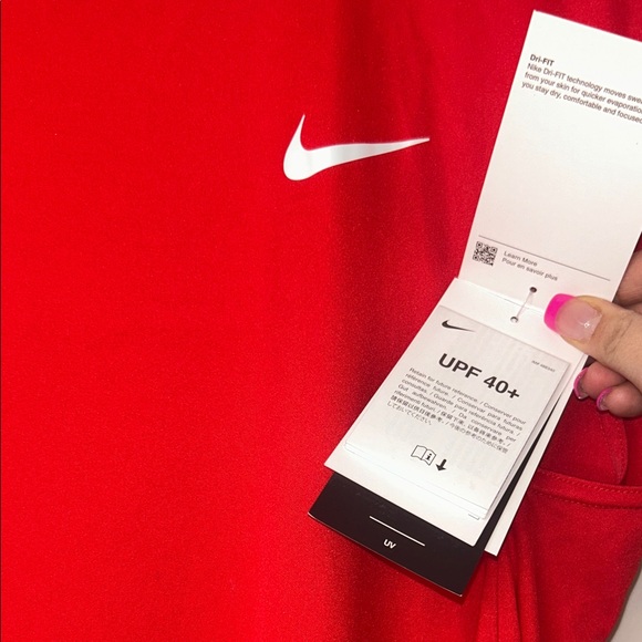 Nike Men's Red Sleeveless Swim Shirt With SPF40+ Block New With Tag Size Large - Picture 4 of 6